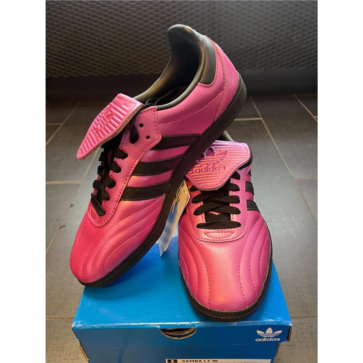 Adidas shoes - Nike Air Tech Challenge - Nike Air Tech Challenge - JQ7451 - METALLIC PINK AND BLACK 4