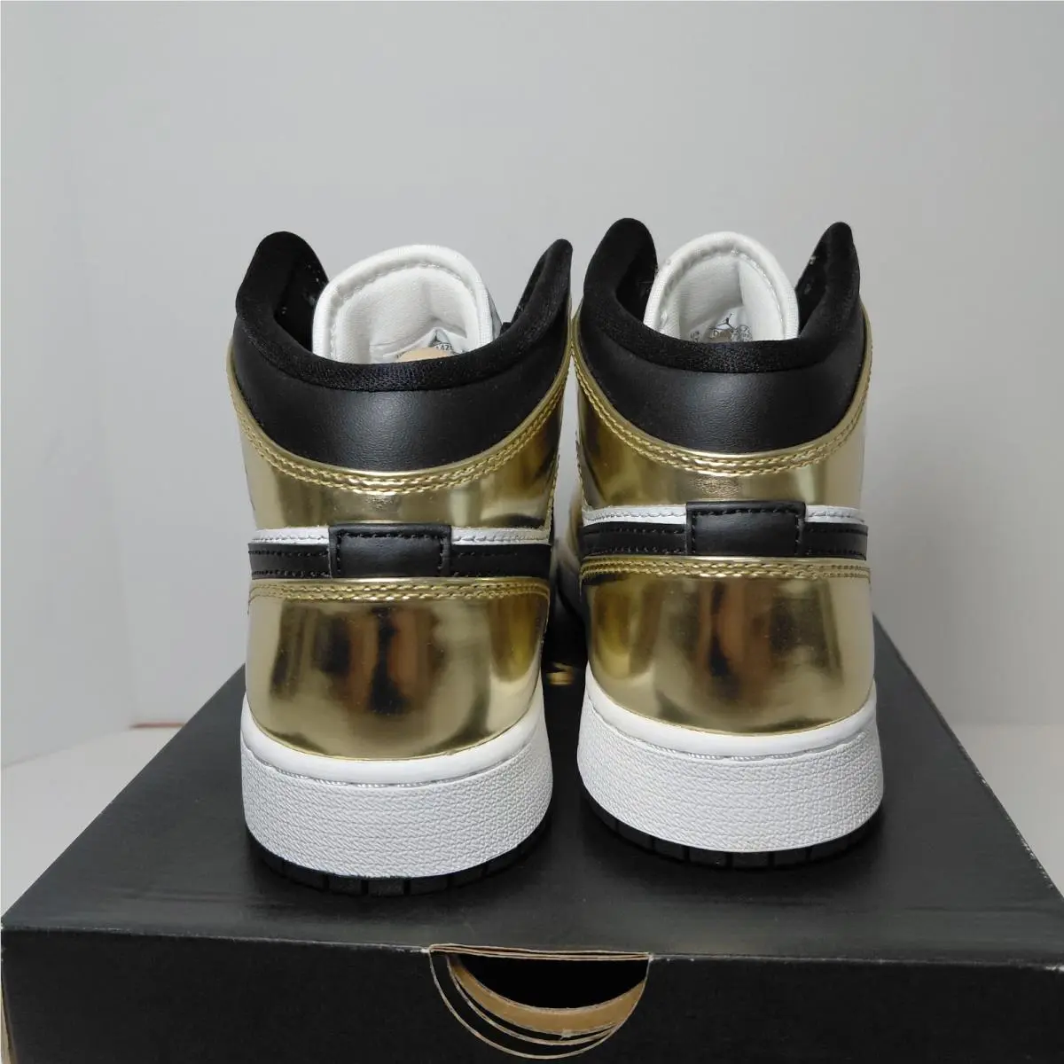 Nike shoes - Jordan 1 Mid - Mid - DC1420-700 - Metallic Gold/Black-White, Manufacturer: Metallic Gold/Black-White 4