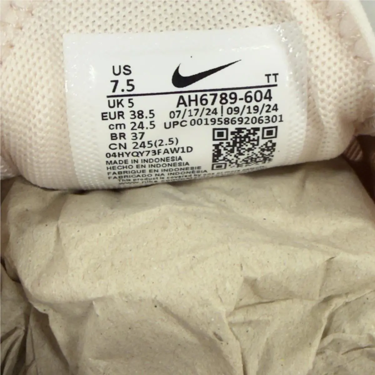 Nike shoes - Nike Air Max 270 - Air Max - AH6789-604 - Pink (UPC: 195869206356) 4