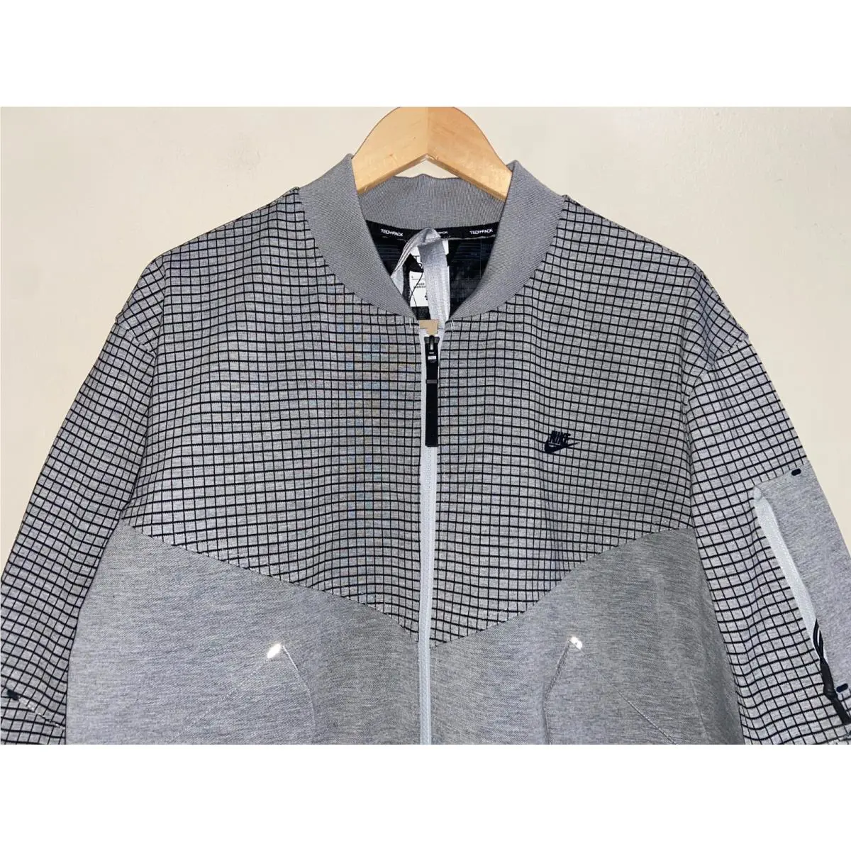 Nike clothing - DM5501-011 DM5501011 - DM5501-011 DM5501011 - Gray 1
