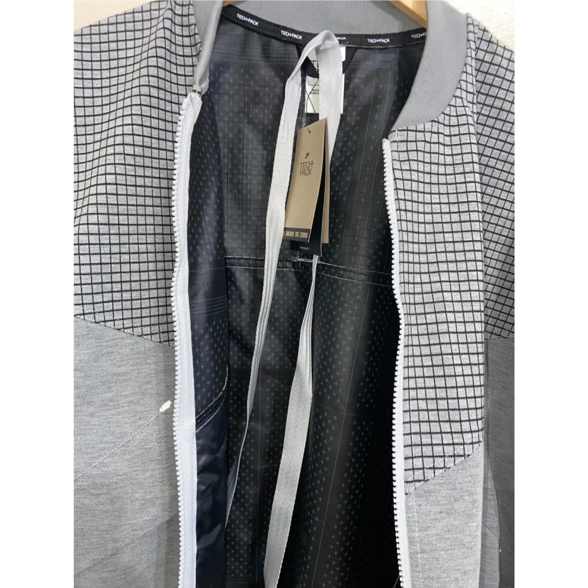 Nike clothing - DM5501-011 DM5501011 - DM5501-011 DM5501011 - Gray 4