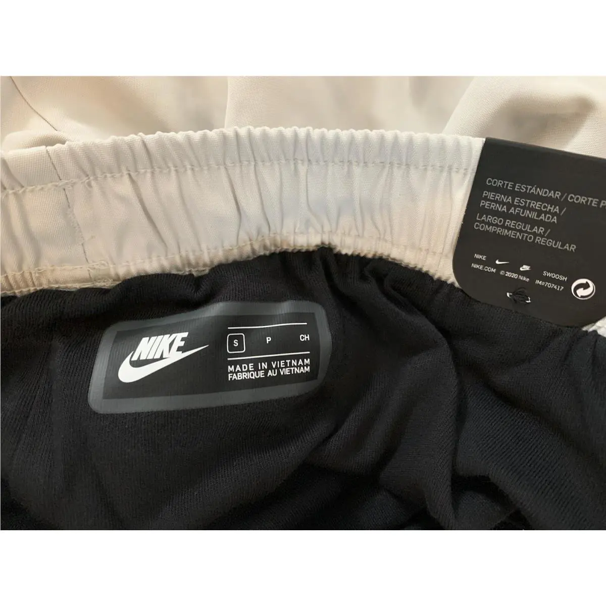 Nike clothing - CU4487 072 - Light Bone (UPC: 194498713655) 8