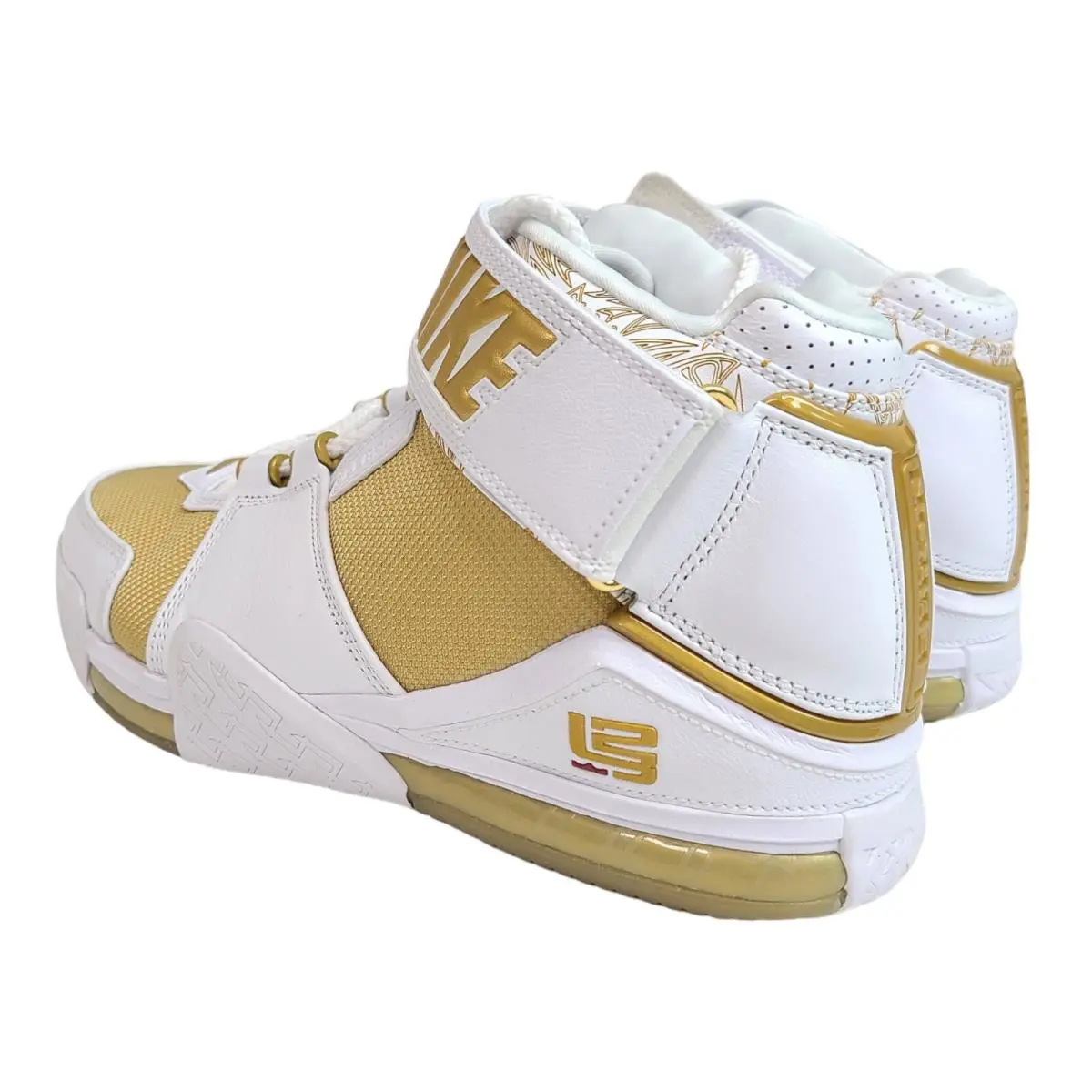 Nike shoes - Nike Zoom LeBron - Zoom LeBron - DJ4892100 - White 3