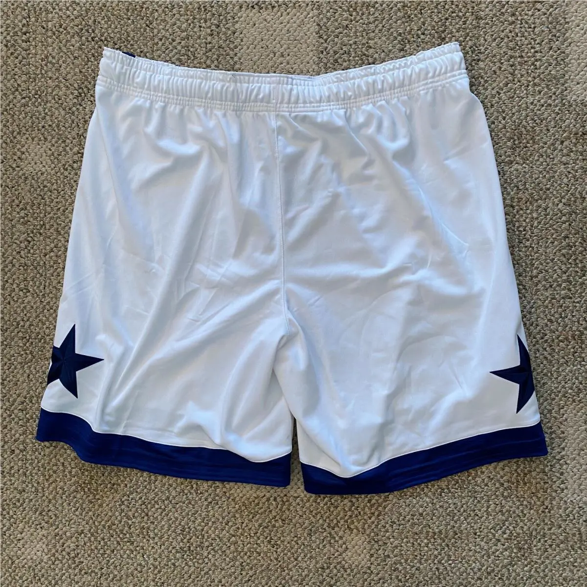 Nike clothing - Nike CT6627-100 - White (UPC: 194493322302) 1