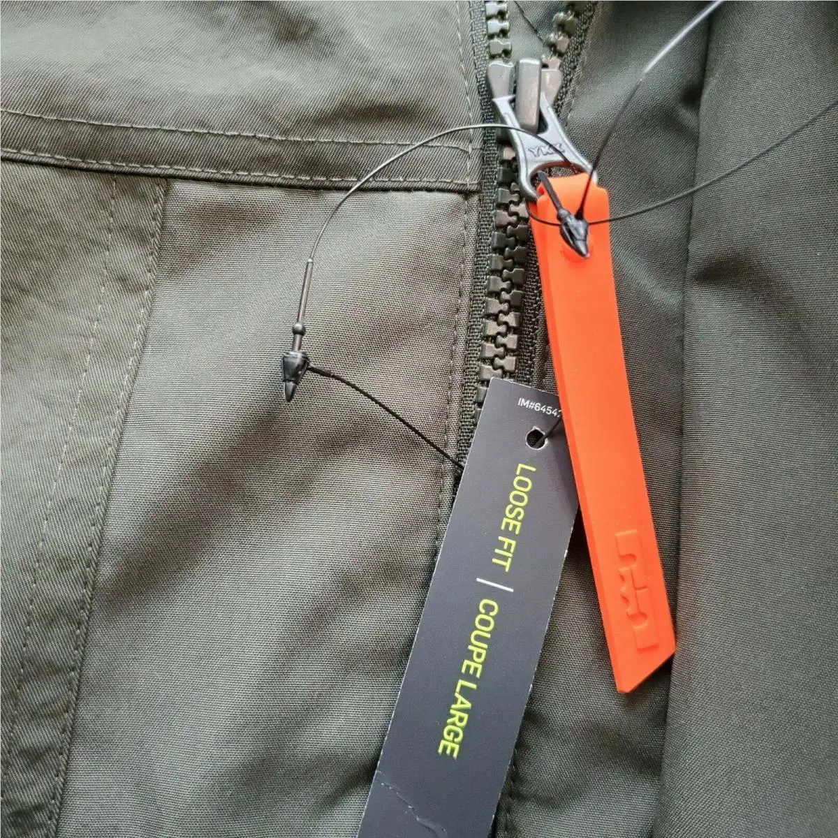 Nike clothing - Sequoia (UPC: 193151057464) 5