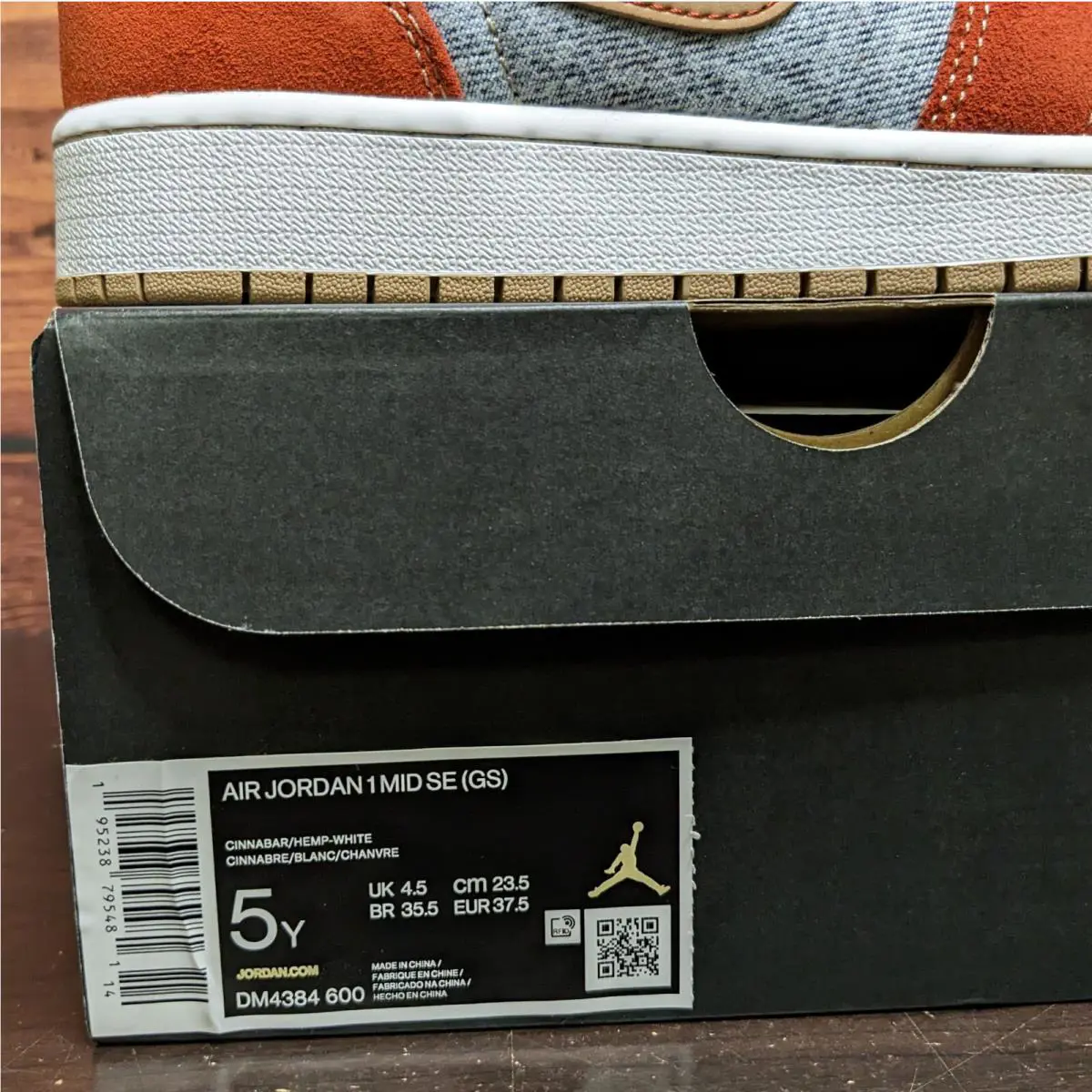 Nike shoes - Air Jordan 1 Mid SE GS - DM4384-600 - Red, Manufacturer: Cinnabar/Hemp-White (UPC: 195238795481) 6