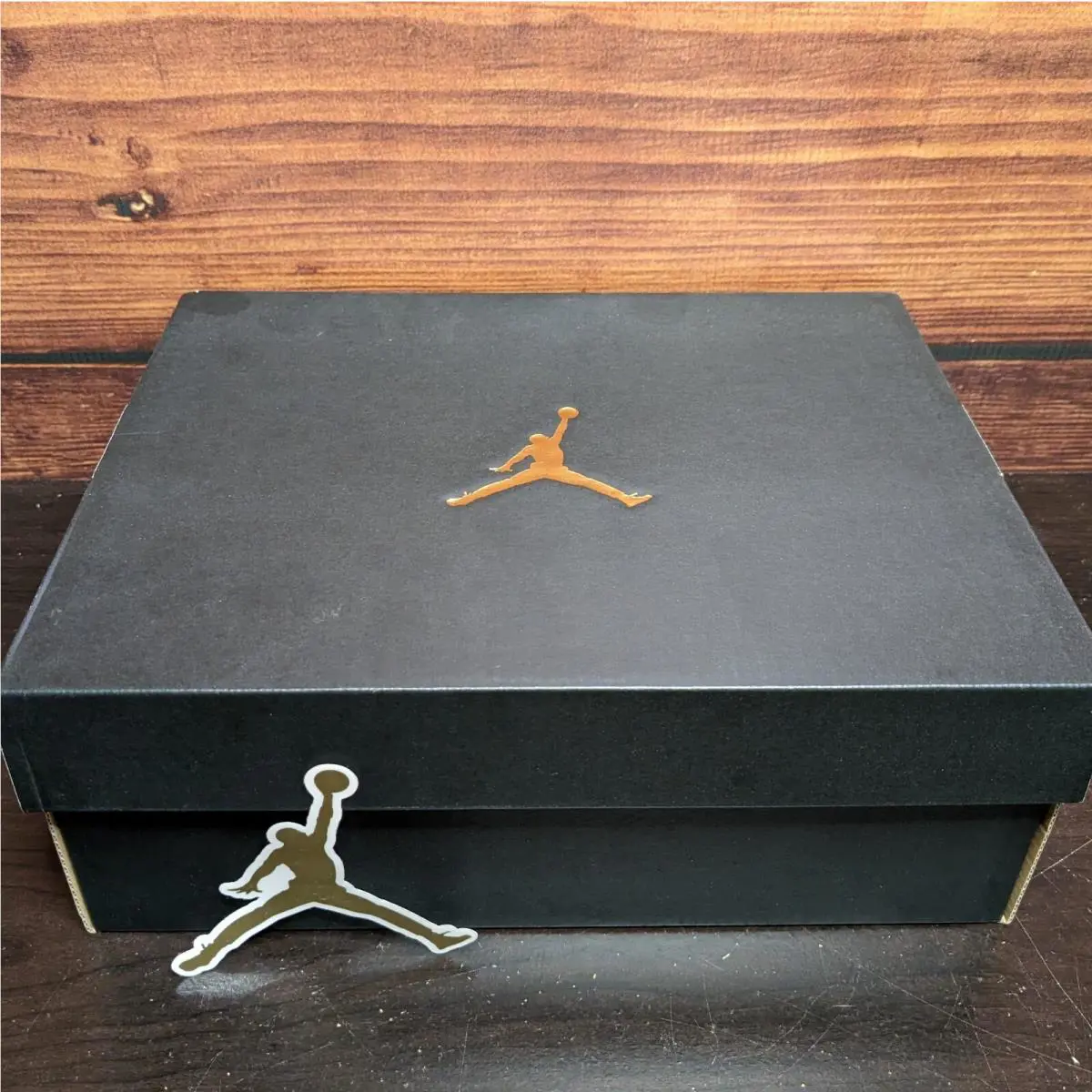Nike shoes - Air Jordan 1 Mid SE GS - DM4384-600 - Red, Manufacturer: Cinnabar/Hemp-White (UPC: 195238795481) 7