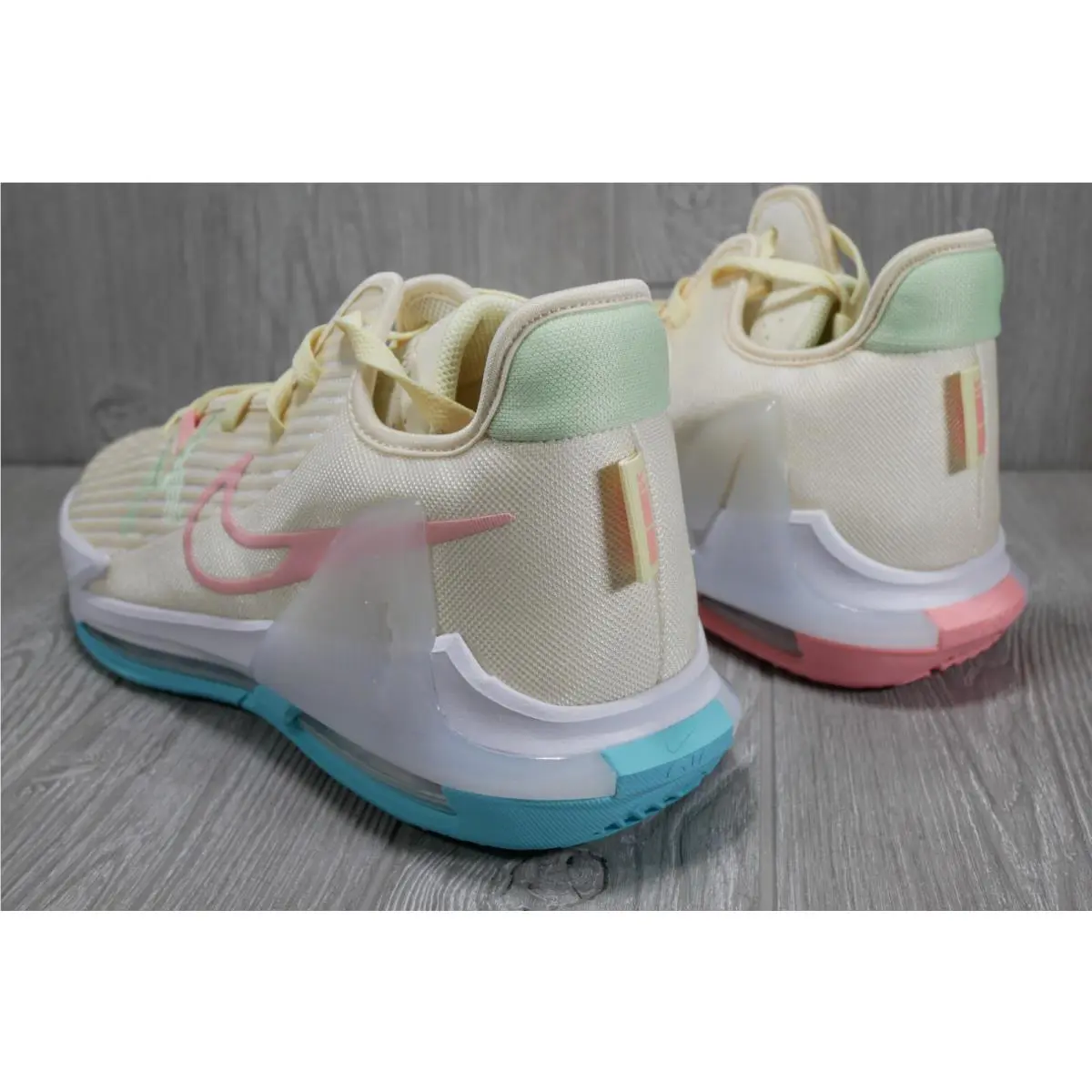 Nike shoes - Pink 3