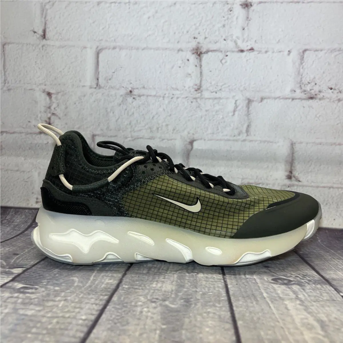 Nike shoes - Nike React Live - React Live - CV1772300 - Green 0