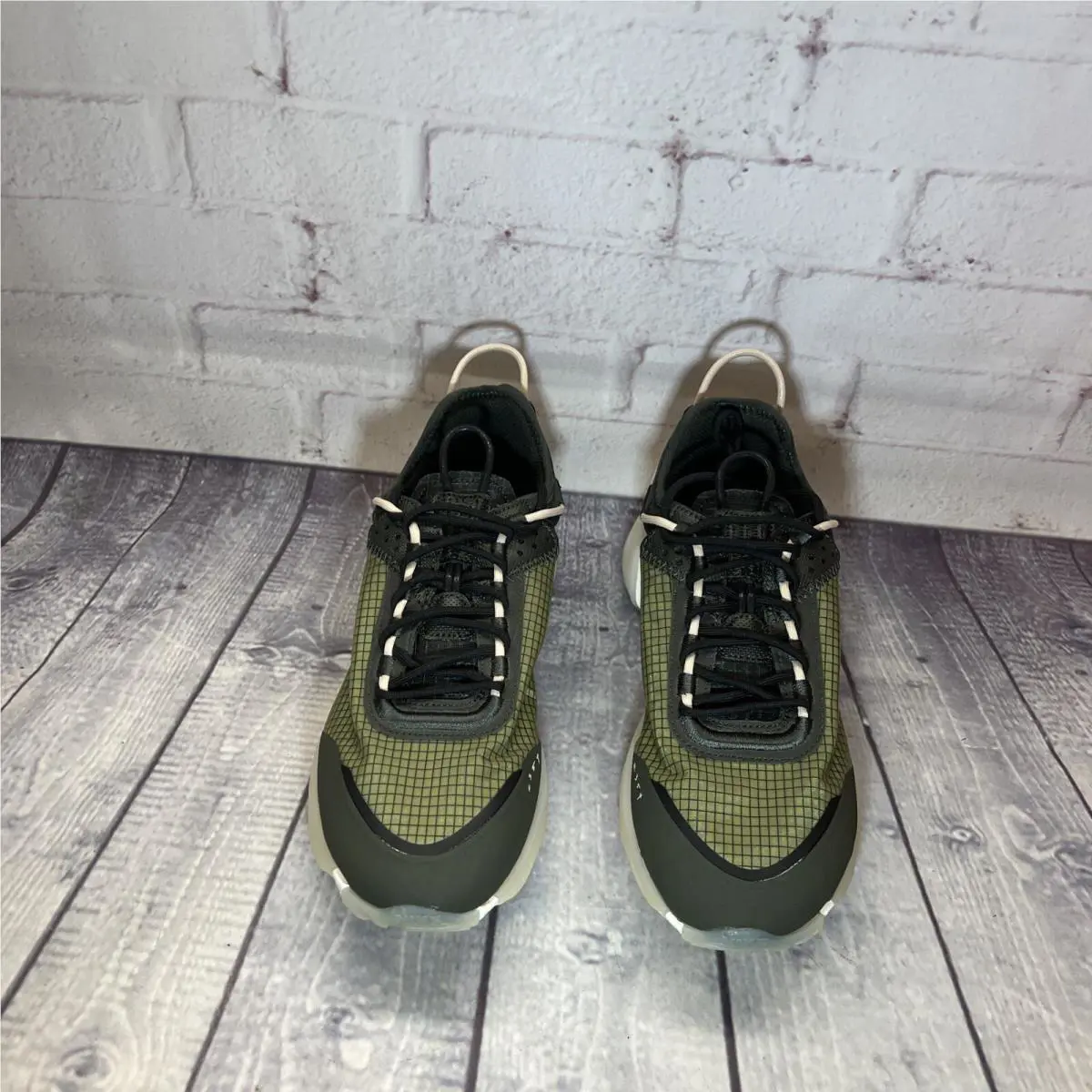 Nike shoes - Nike React Live - React Live - CV1772300 - Green 2