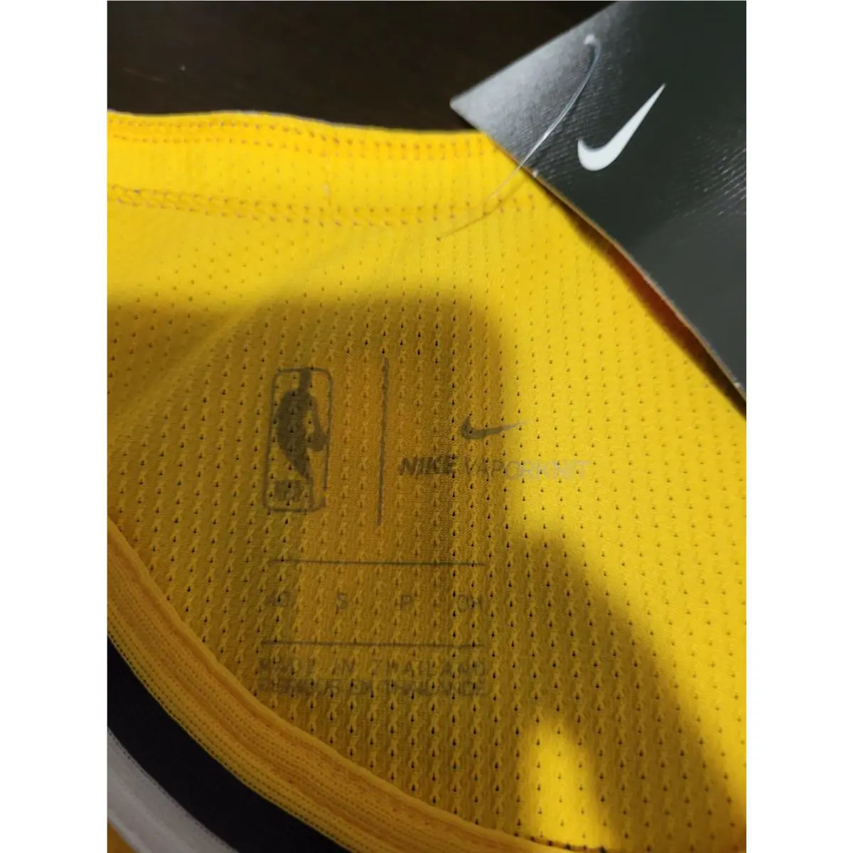 Nike clothing - Authentic Vaporknit - Authentic Vaporknit - Gold 2