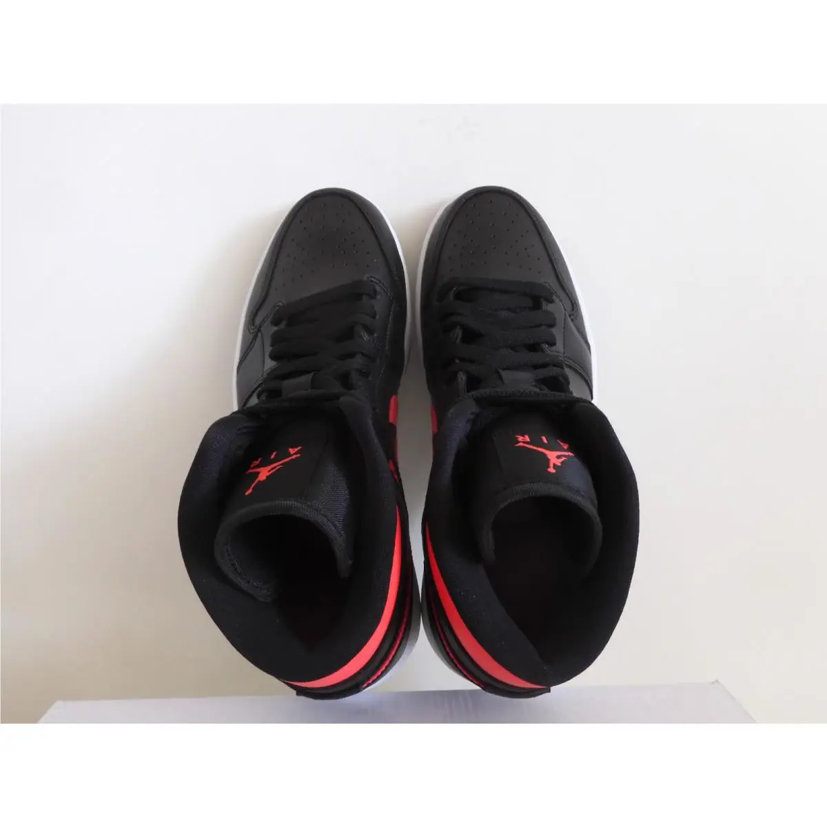 Nike shoes - Air Jordan 1 Mid - Air Mid - BQ6472-004 - Black (UPC: 194500800892) 4