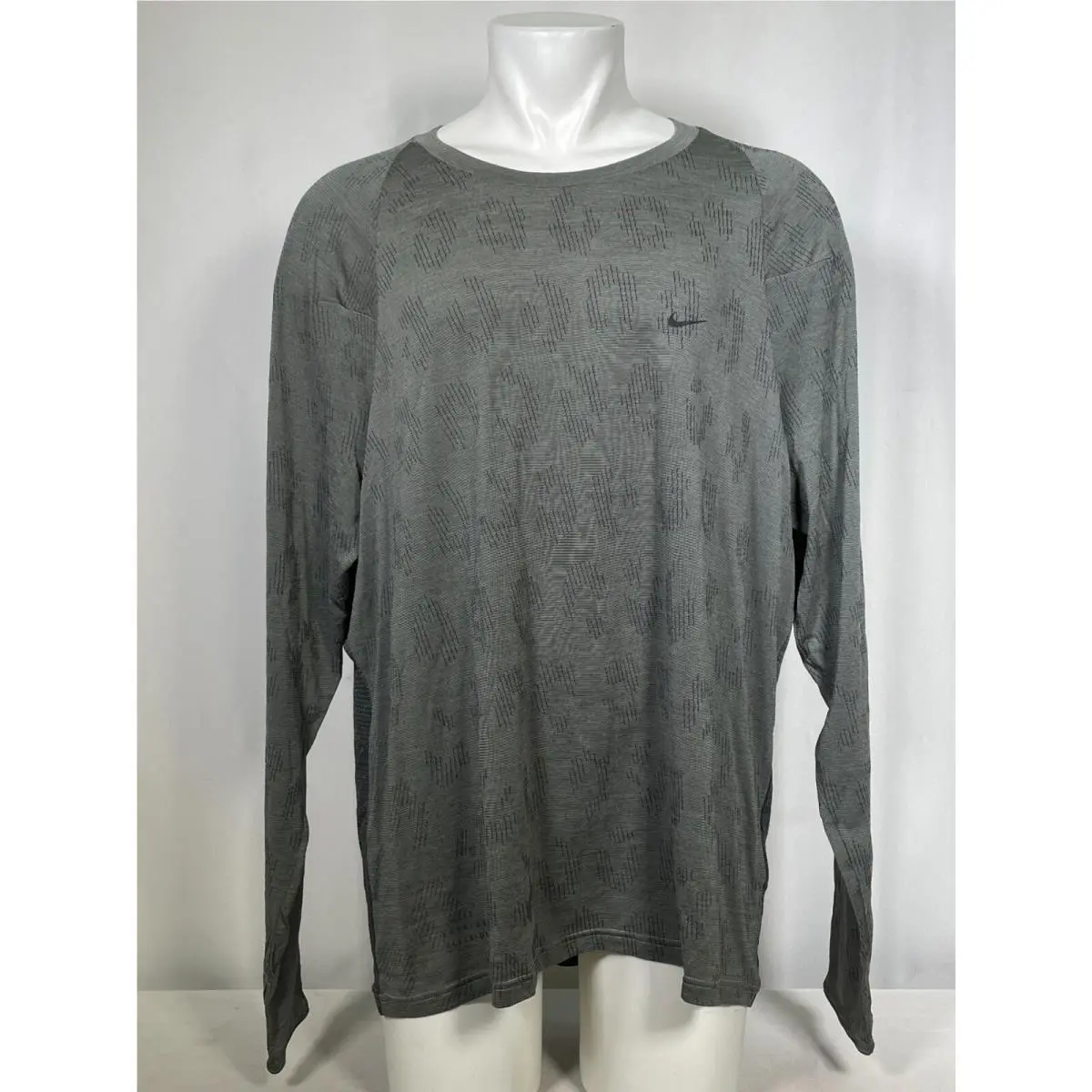 Nike clothing - Nike Dri-Fit - Gray 1