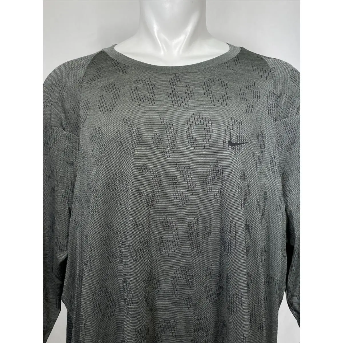 Nike clothing - Nike Dri-Fit - Gray 2