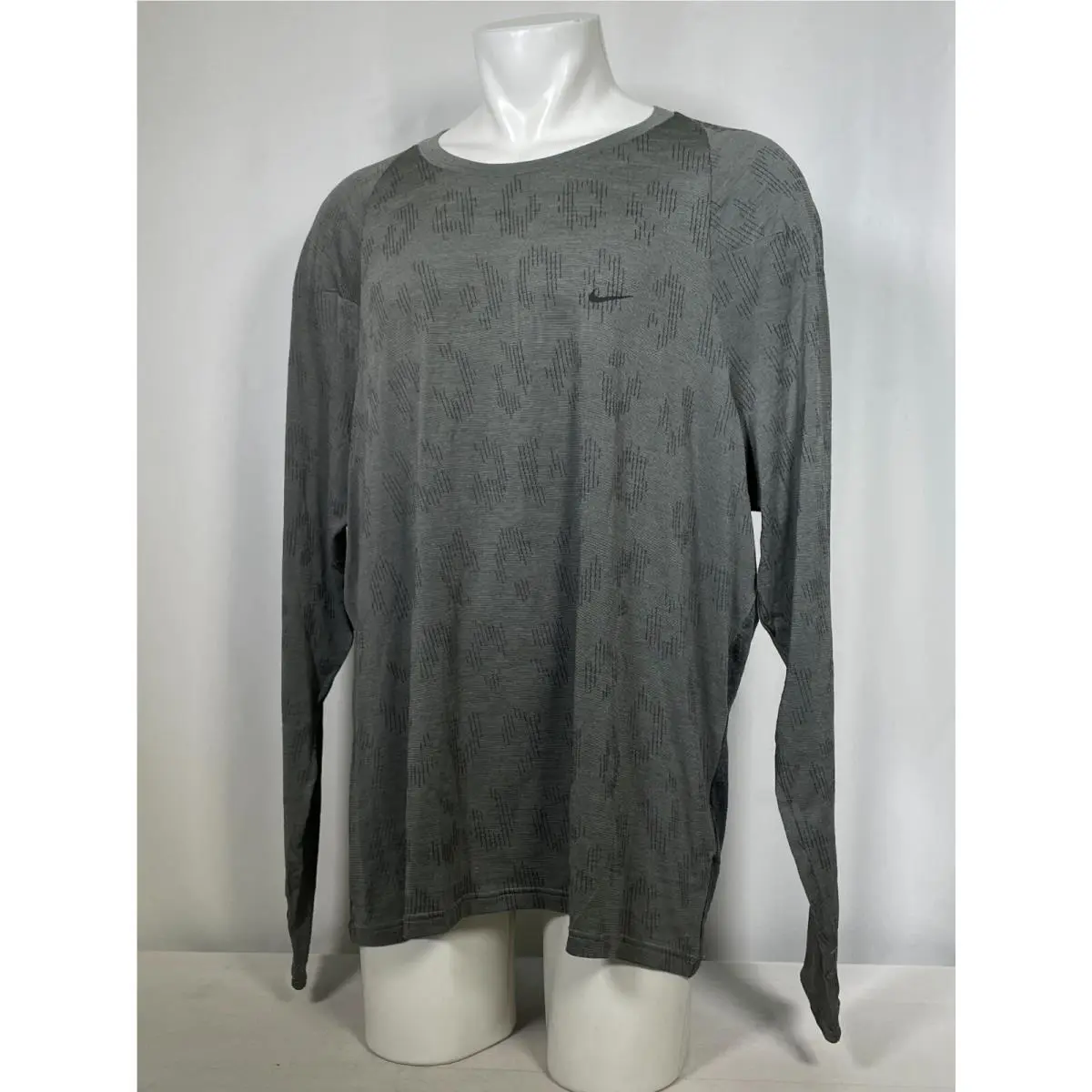 Nike clothing - Nike Dri-Fit - Gray 5