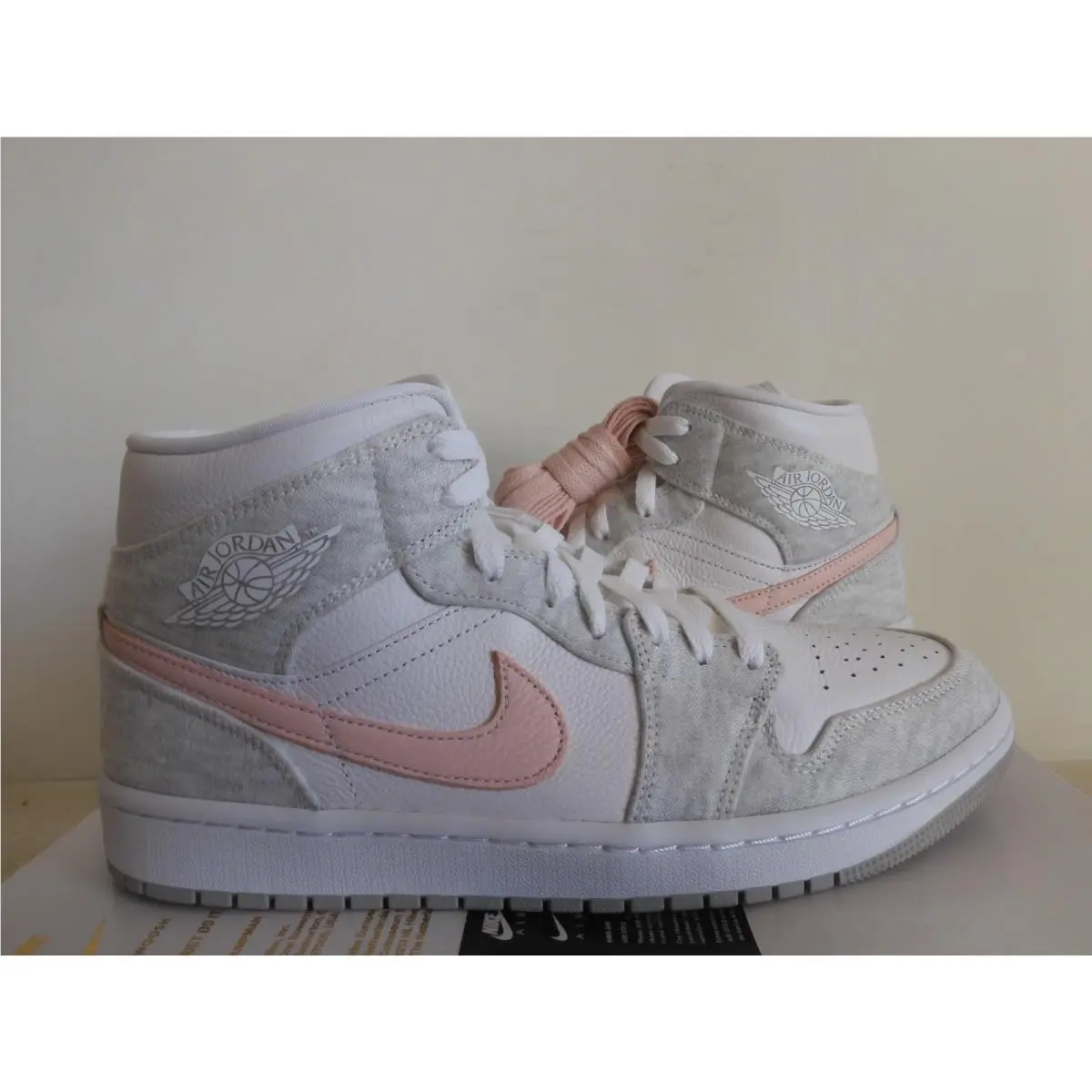Nike shoes - Air Jordan 1 Mid SE - DN4045-001 - Gray (UPC: 195866350021) 0