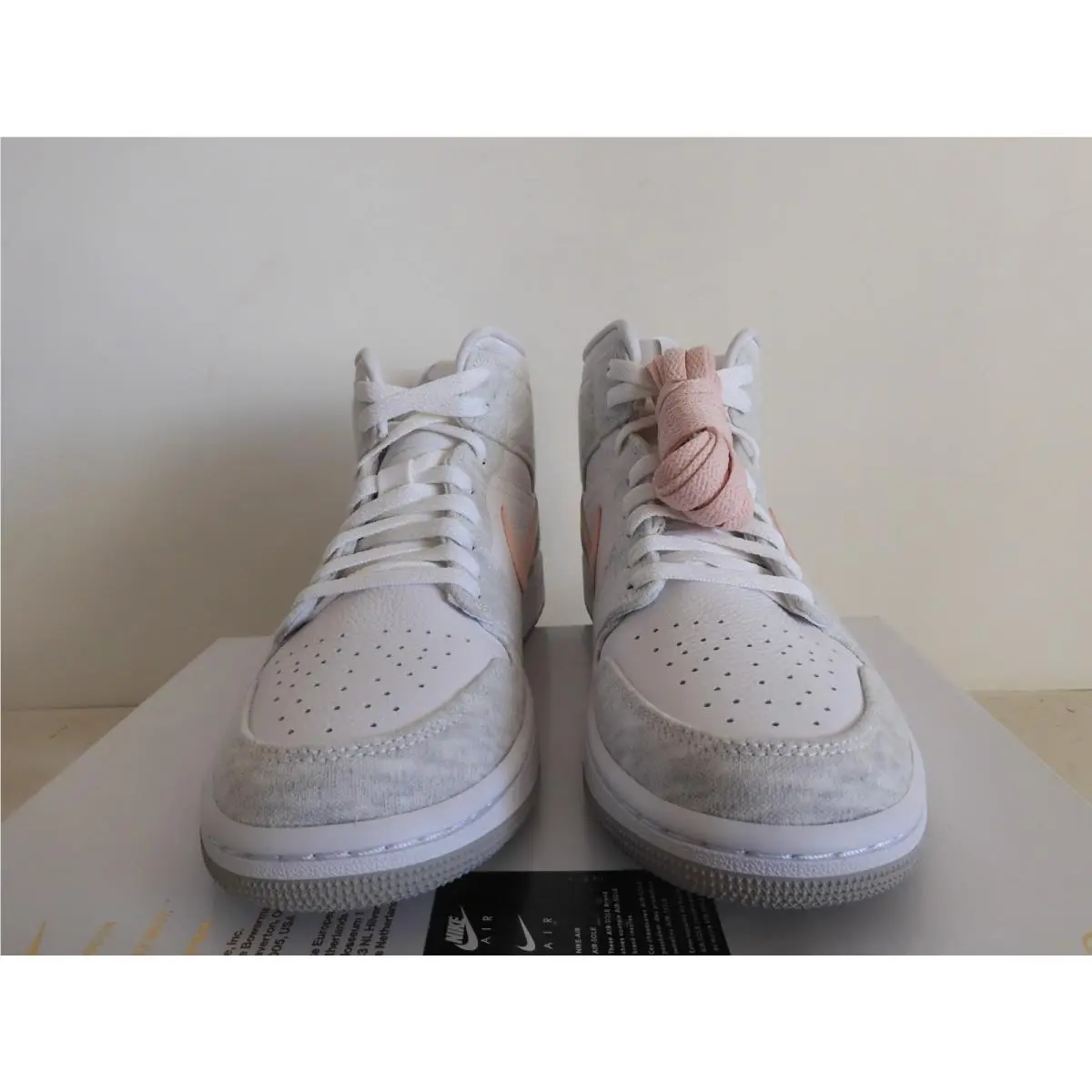 Nike shoes - Air Jordan 1 Mid SE - DN4045-001 - Gray (UPC: 195866350021) 2