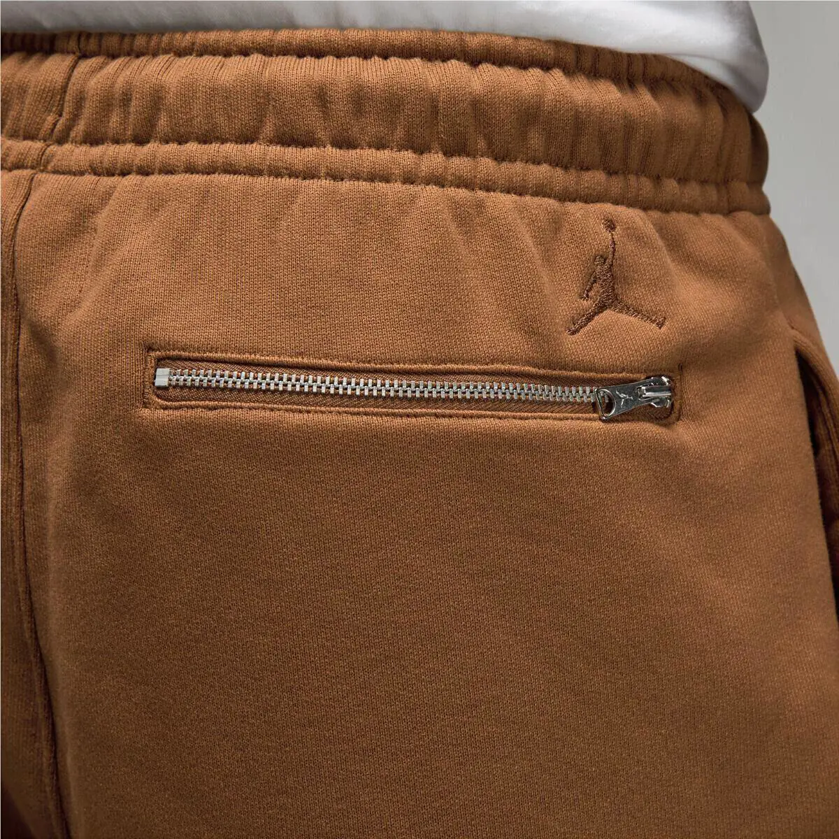 Nike clothing - FJ0696 281 - Brown 4