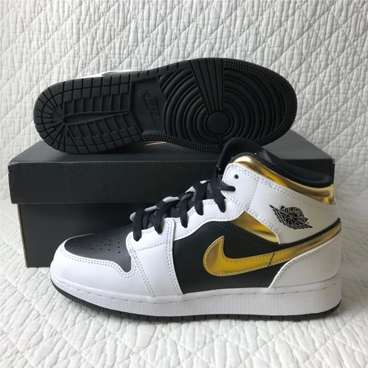Nike shoes - Jordan Air 1 Mid GS - White/Multicolor/Black 2