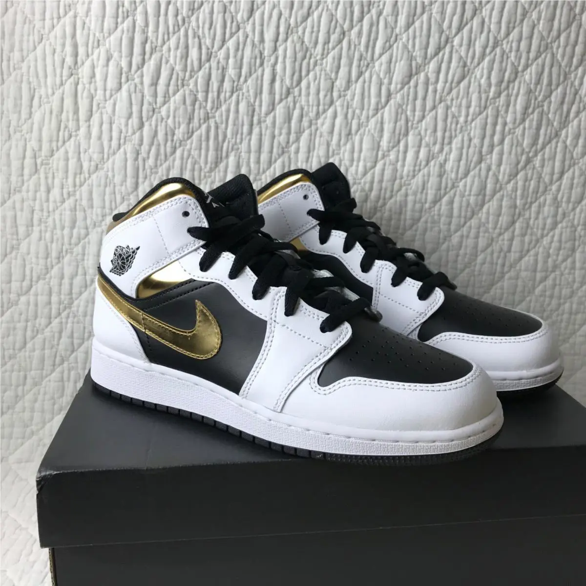 Nike shoes - Jordan Air 1 Mid GS - White/Multicolor/Black 7