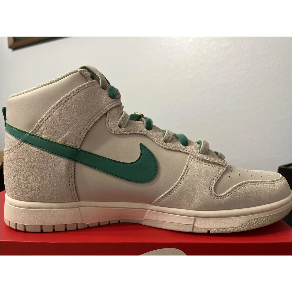 Nike shoes - DH0960-001 - DH0960-001 - Light Bone/Green Noise 1