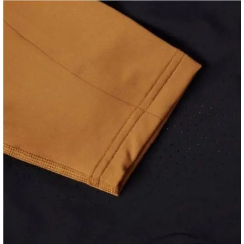 Nike clothing - Black & Desert Ochre (UPC: 091201651337) 4