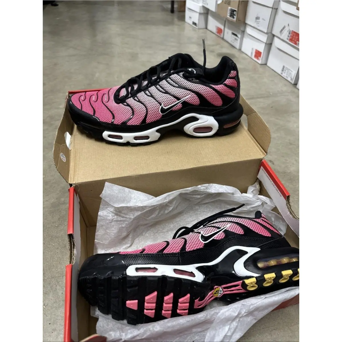 Nike shoes - Nike Air Max Plus - Air Max Plus - HF3837-600 - Pink 1