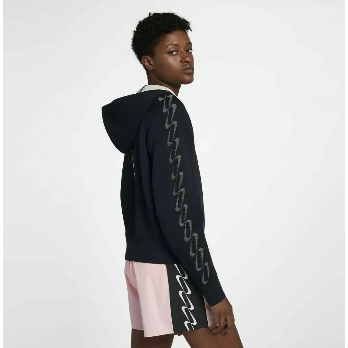 Nike clothing - BLACK (UPC: 887232605841) 6