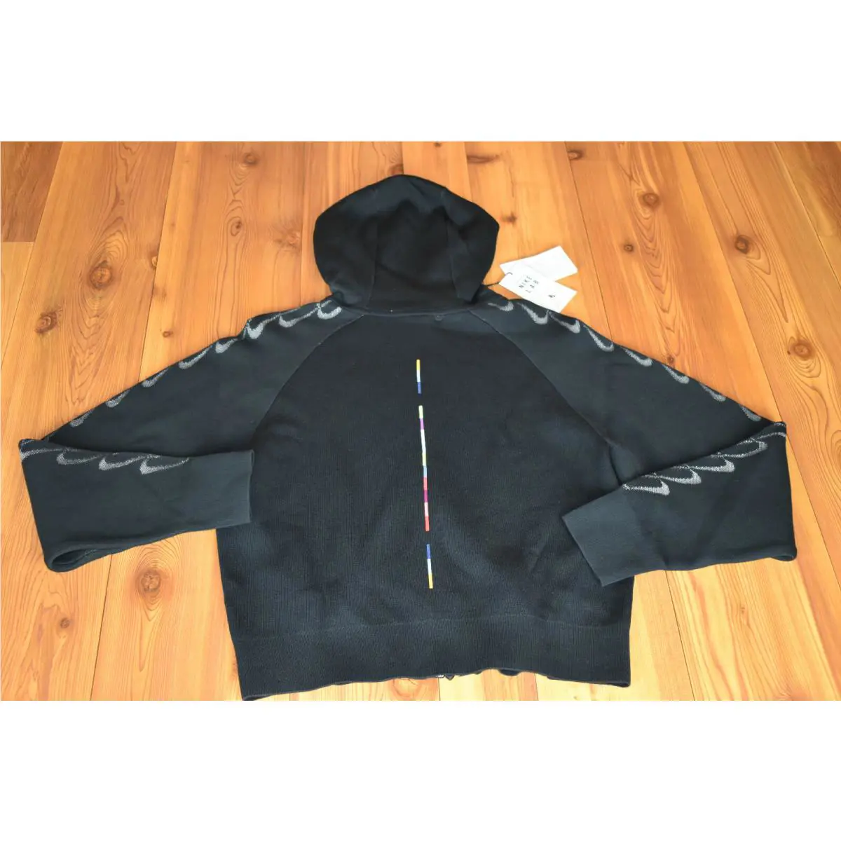 Nike clothing - BLACK (UPC: 887232605841) 2