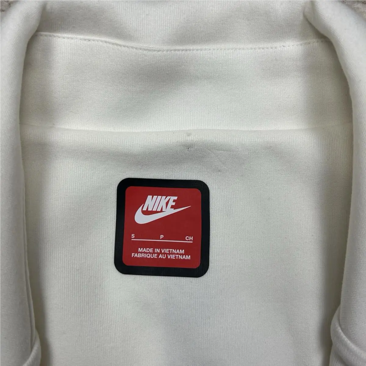 Nike clothing - NSW Tech - NSW Tech - FN0601133 - White (UPC: 196608456490) 14