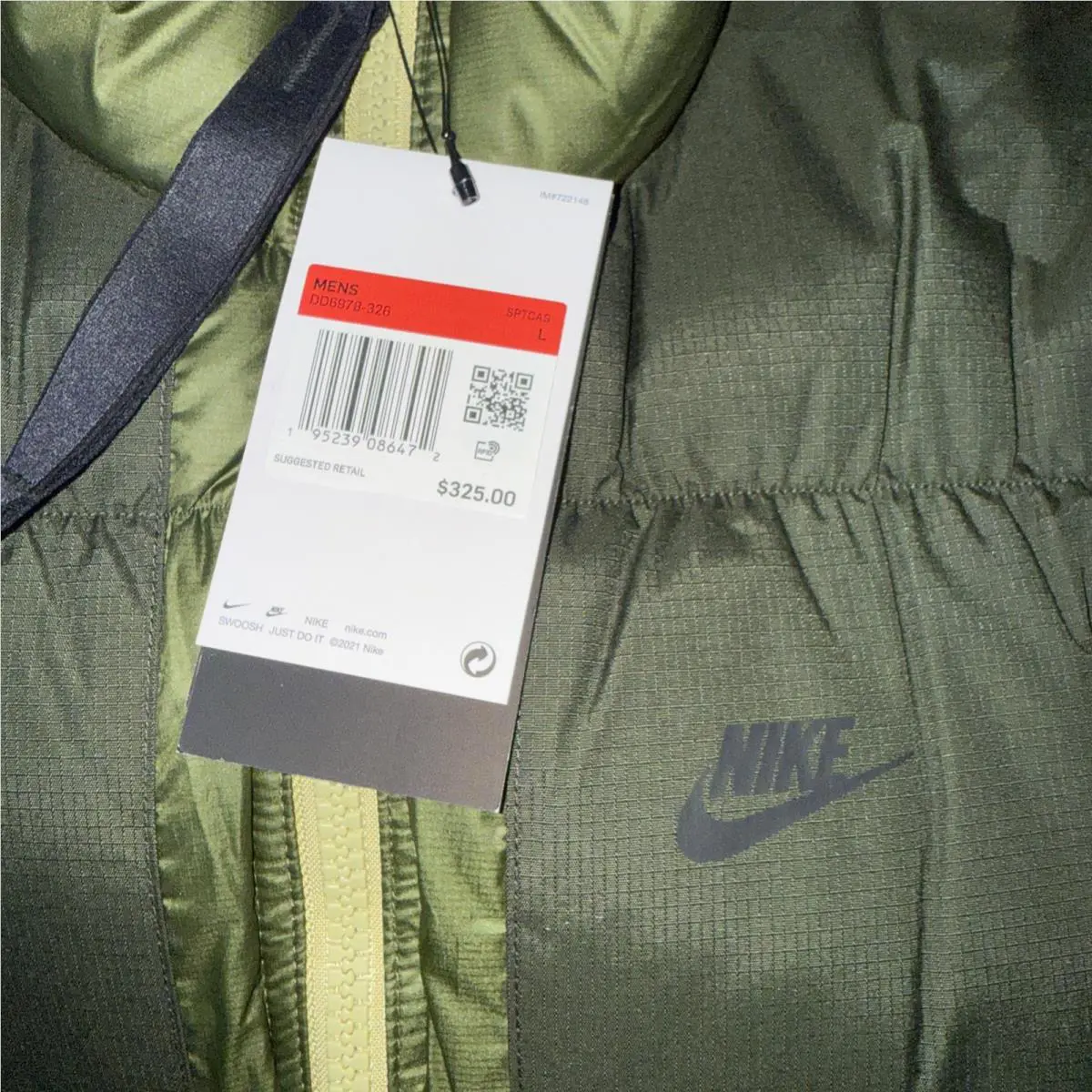 Nike clothing - Nike Repel City - Repel City - Green (UPC: 195239086472) 16