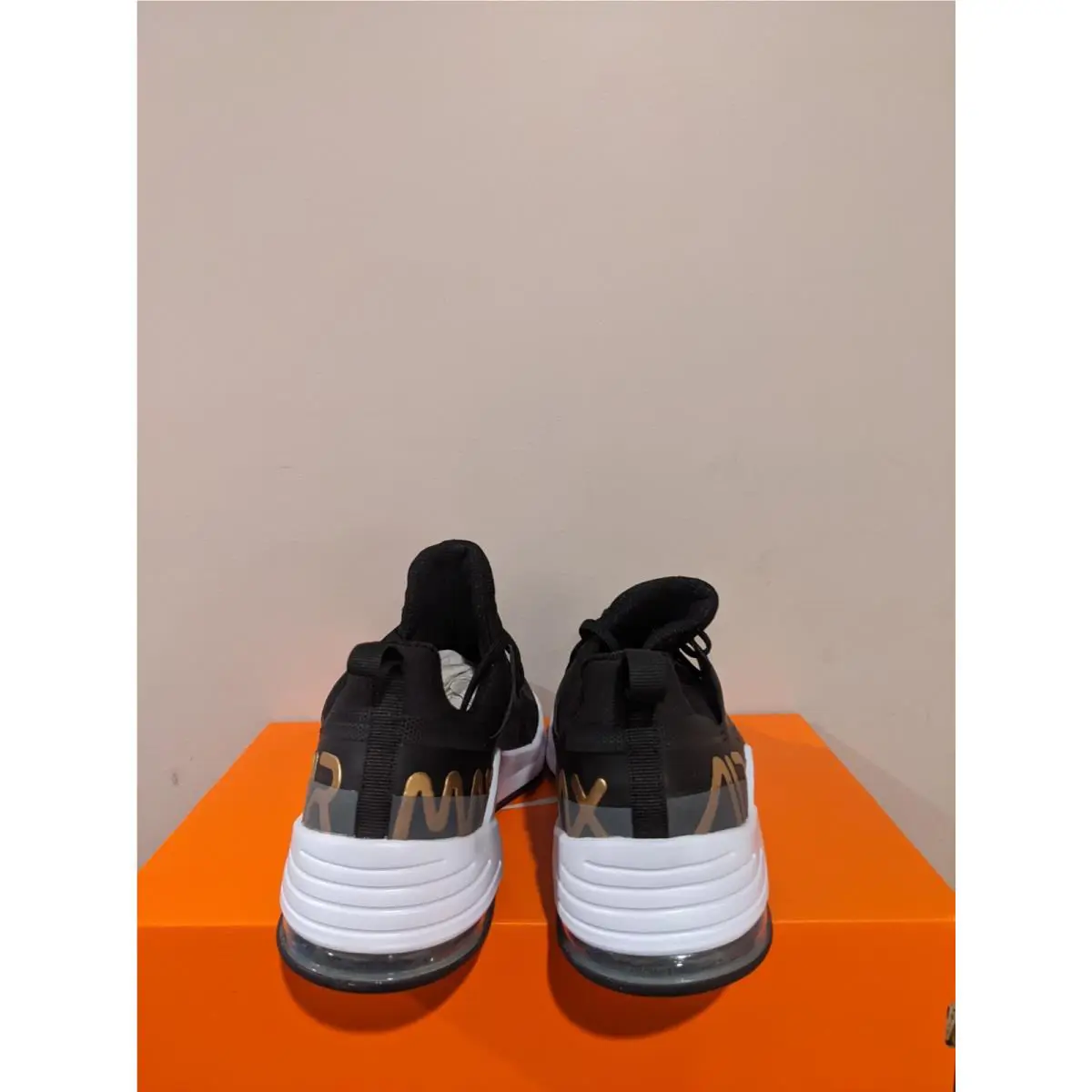 Nike shoes - Black 2