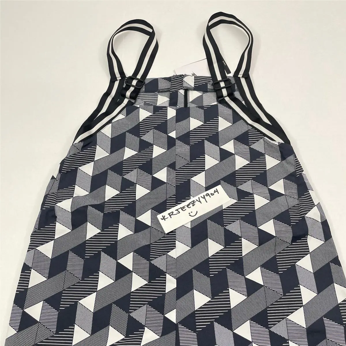 Nike clothing - DJ1151-010 - DJ1151-010 - Black (UPC: 194957471768) 4