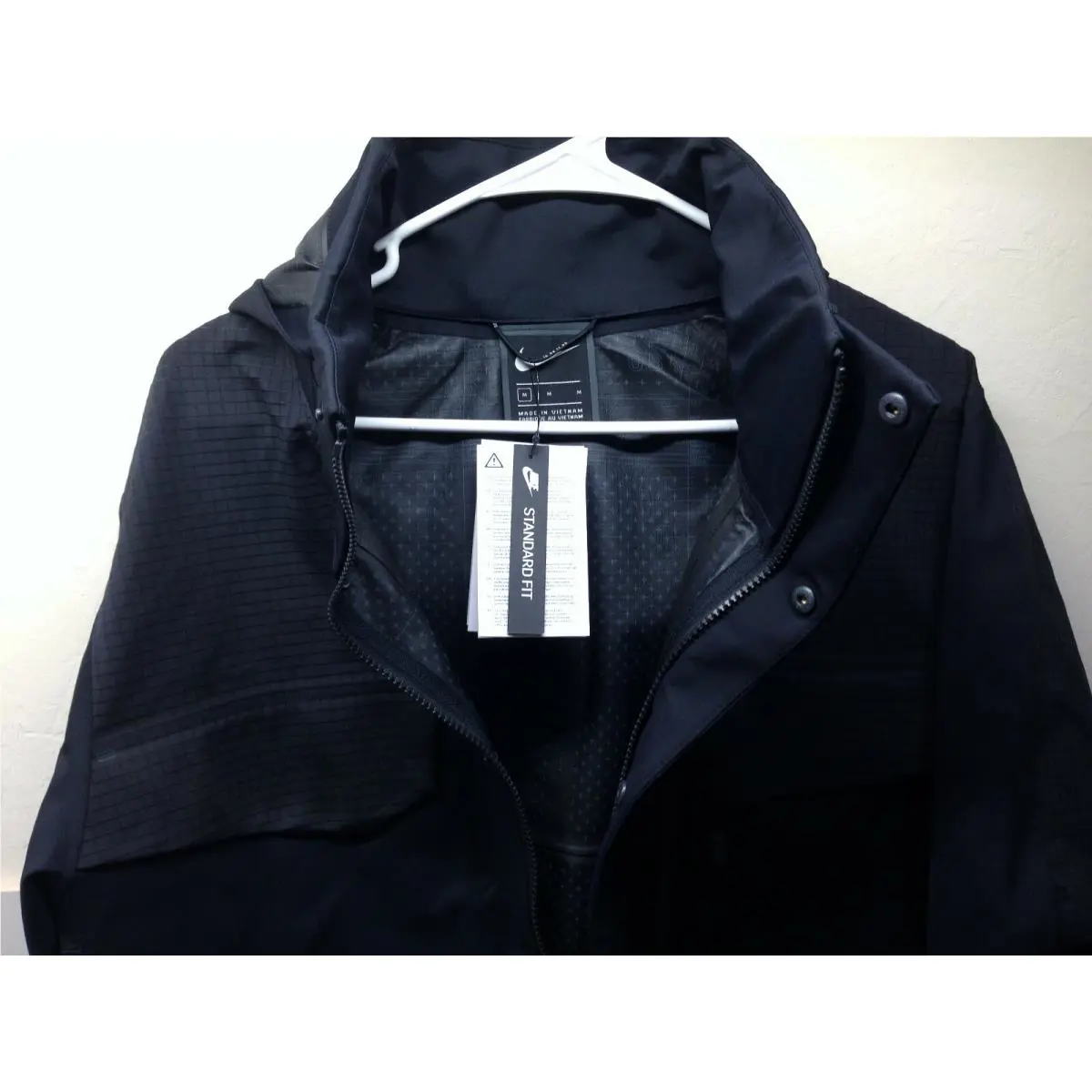Nike clothing - SPORTSWEAR TECH - SPORTSWEAR TECH - Black (UPC: 194502964400) 1