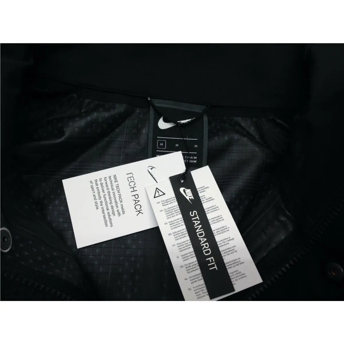 Nike clothing - SPORTSWEAR TECH - SPORTSWEAR TECH - Black (UPC: 194502964400) 4