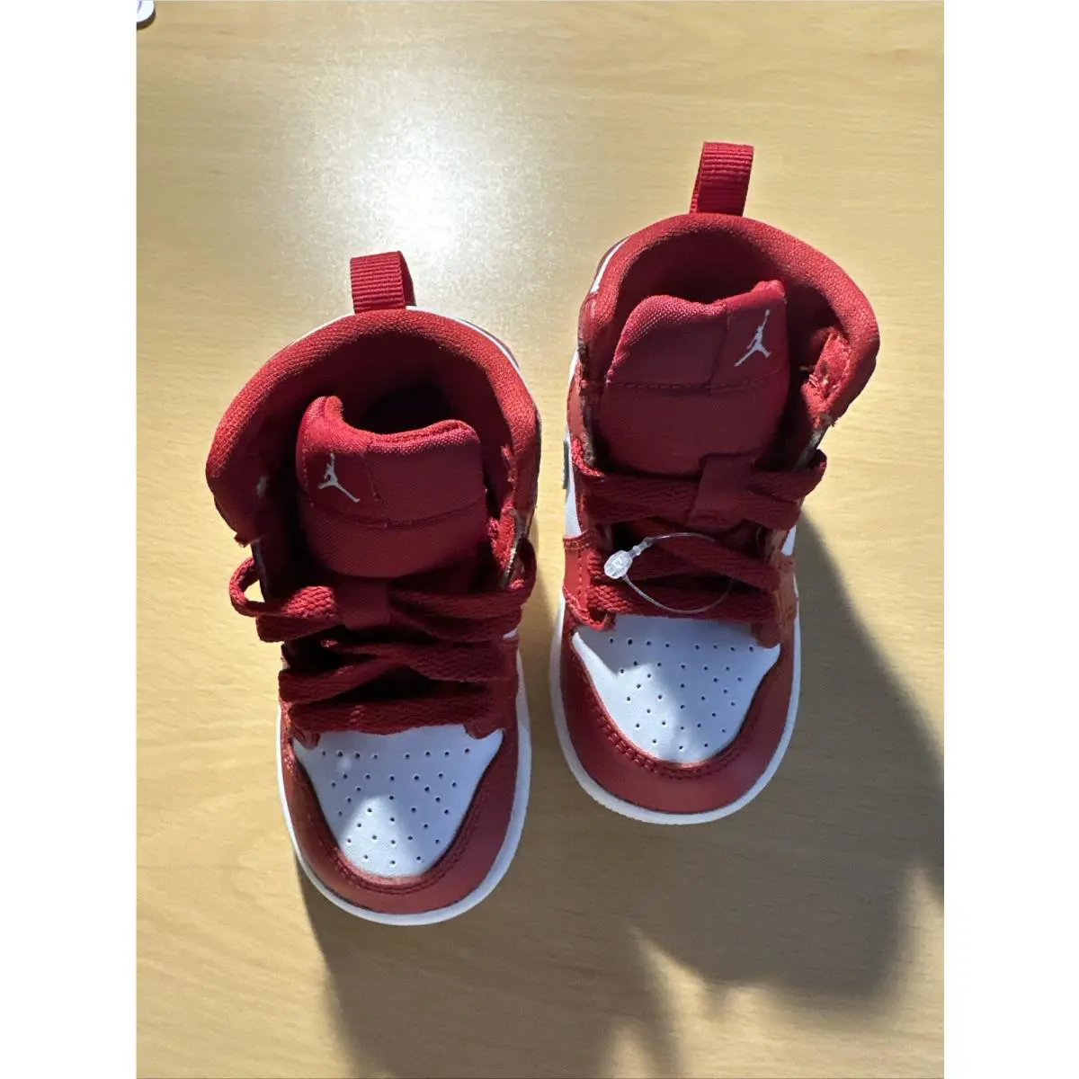 Nike shoes - Air Jordan 1 - Air - Red 2