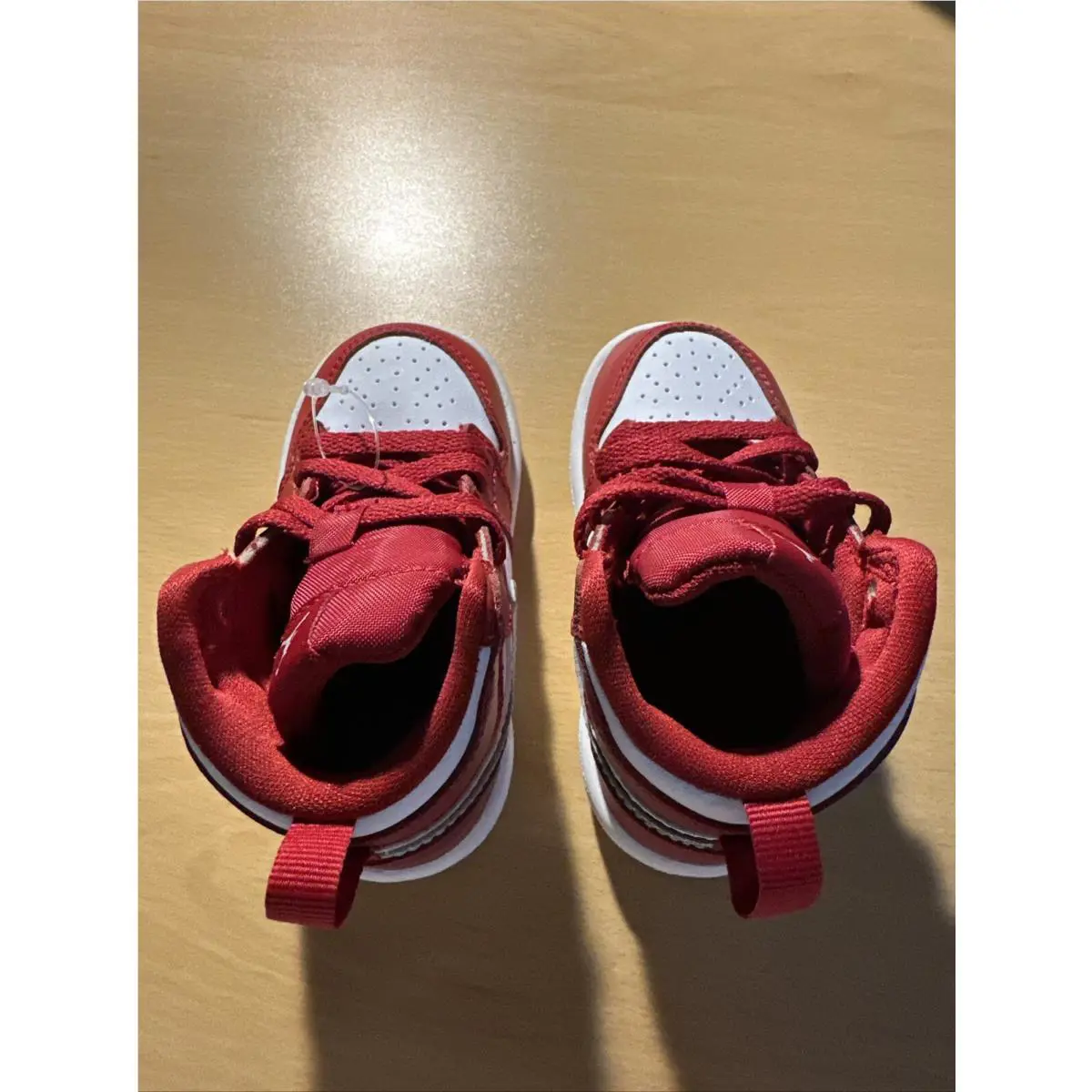 Nike shoes - Air Jordan 1 - Air - Red 4