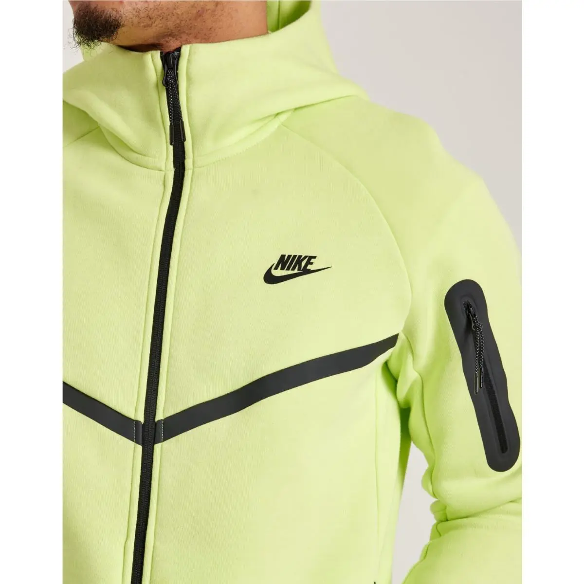 Nike clothing - Green (UPC: 197859972302) 2