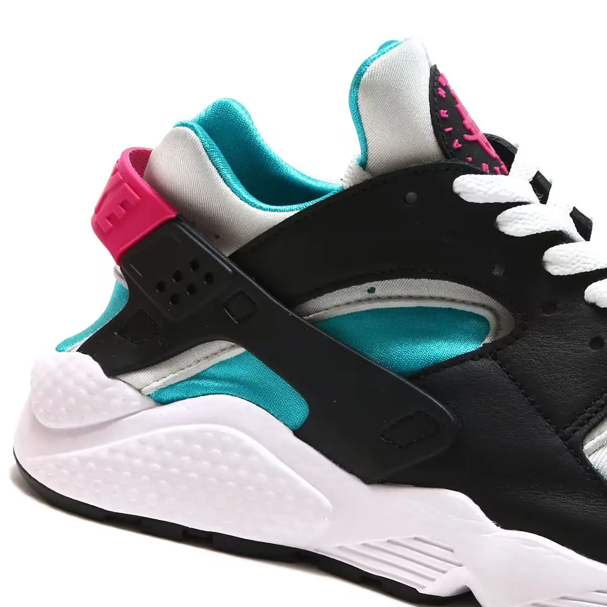 Nike shoes - BLACK/LETHAL PINK-NEW EMERALD 3