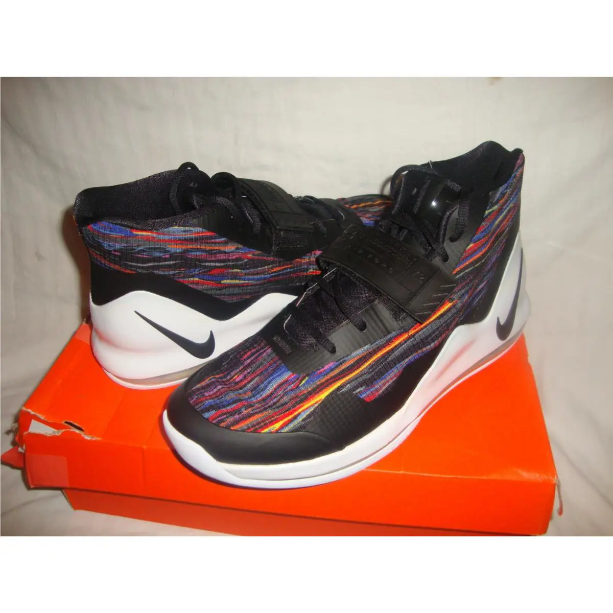 Men Nike Air Force Max AR0974-100 Basketball Sneaker Size 8 Multi Color