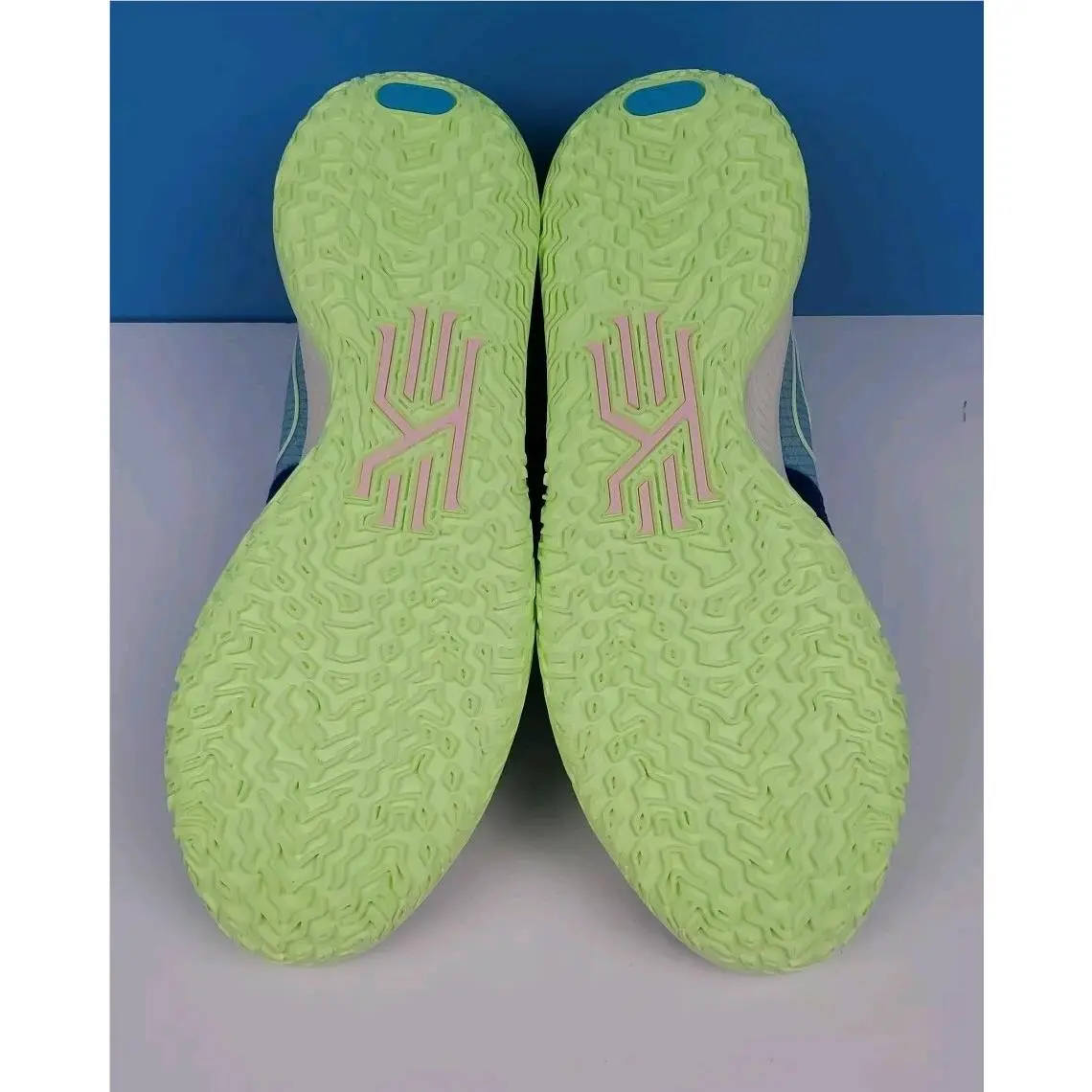 Nike shoes - Nike Kyrie Low - Kyrie Low - CW3985-401 - Multicolor, Manufacturer: Racer Blue/Chlorine Blue/Arctic Punch (UPC: 0195238584627) 5