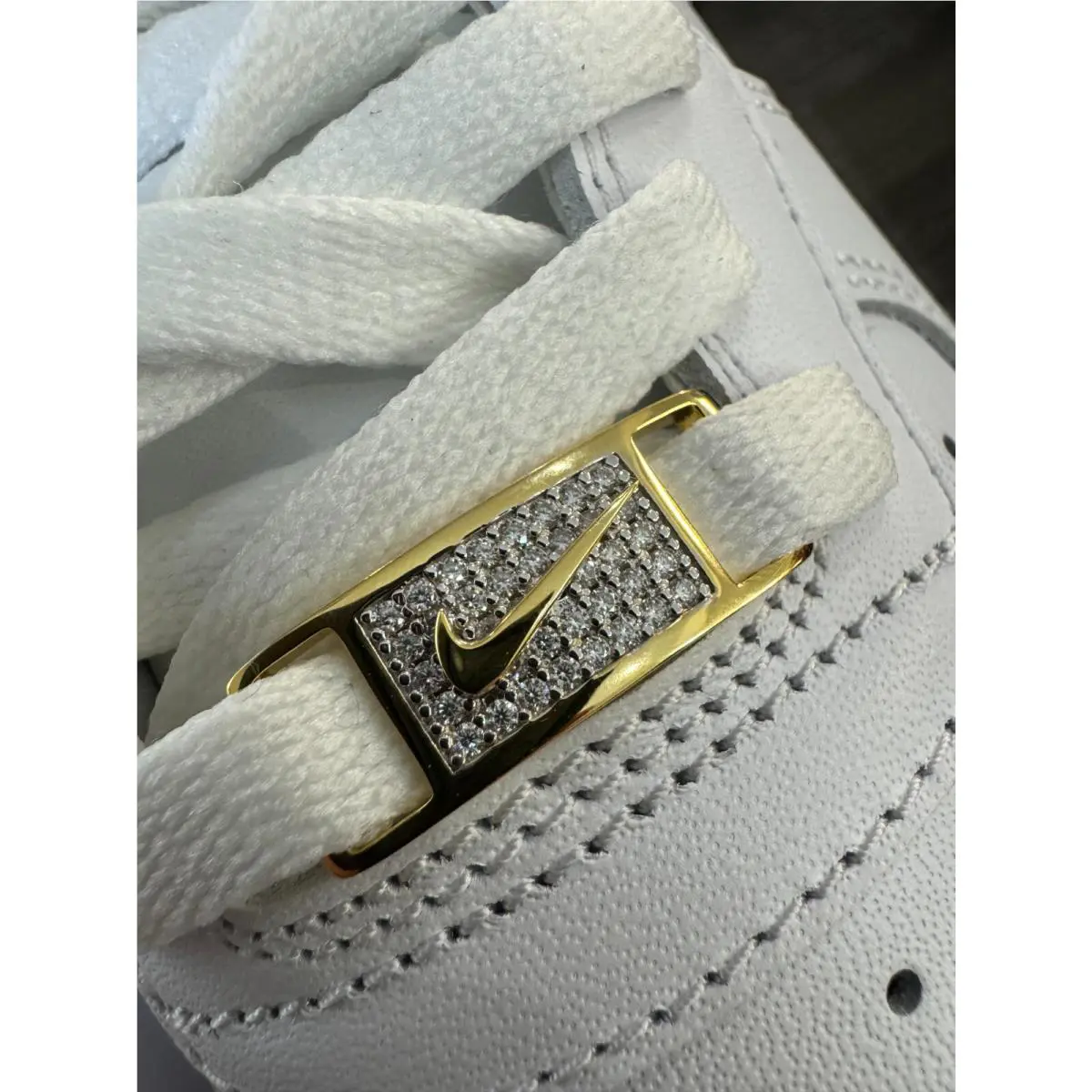 Nike shoes - Silver 4