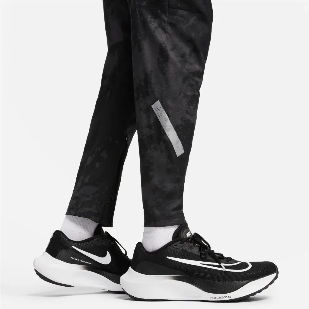 Nike clothing - Black (UPC: 196604280402) 3
