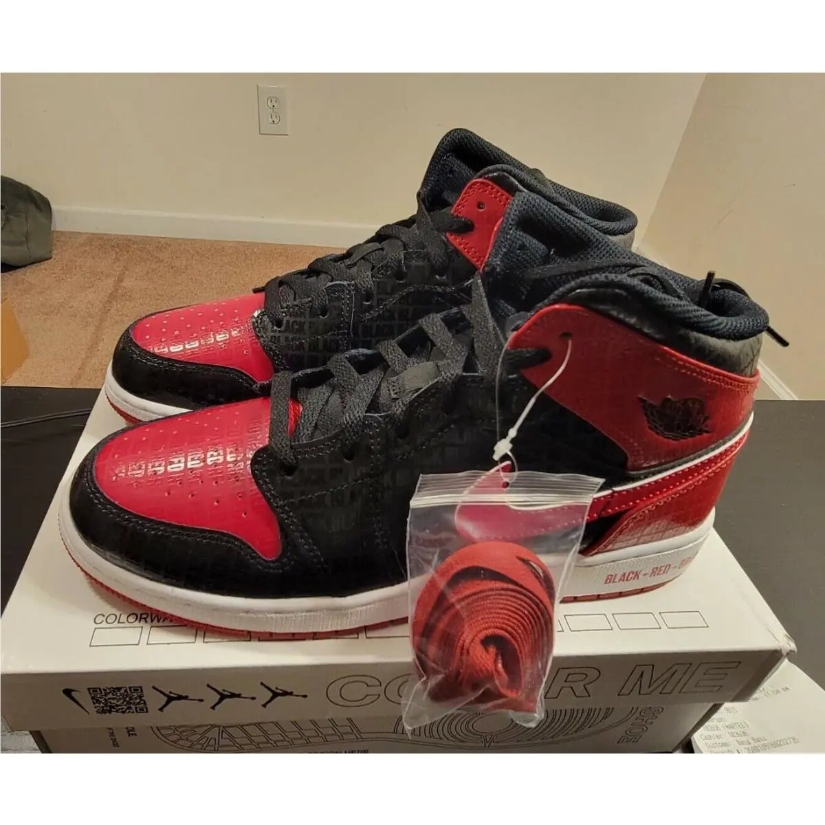 Nike shoes - Air Jordan 1 Mid - Air Mid - DM9650-001 - Black Red (UPC: 0195869257143) 4