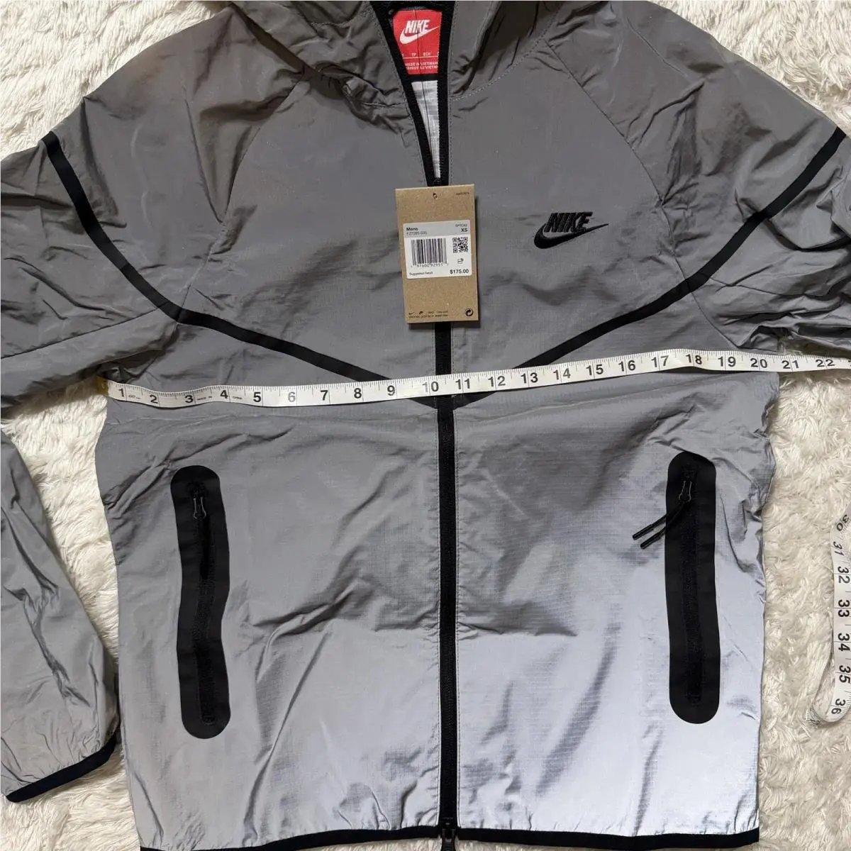 Nike clothing - Nike Tech Woven Flash - Tech Woven Flash - FZ7585035 - Silver 3
