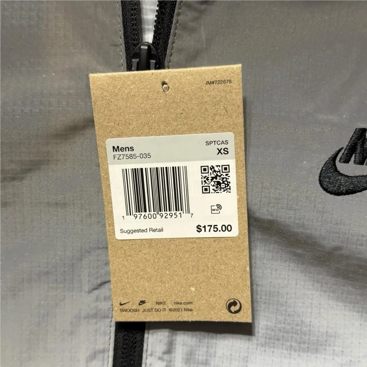 Nike clothing - Nike Tech Woven Flash - Tech Woven Flash - FZ7585035 - Silver 6