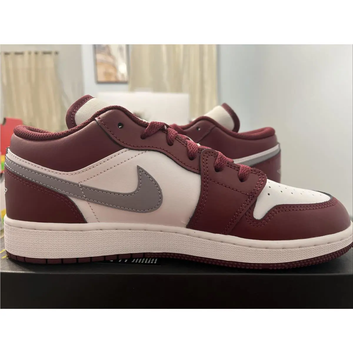 Nike shoes - Air Jordan 1 - Air - 553560 615 - Cherrywood Red/Cement Grey 1