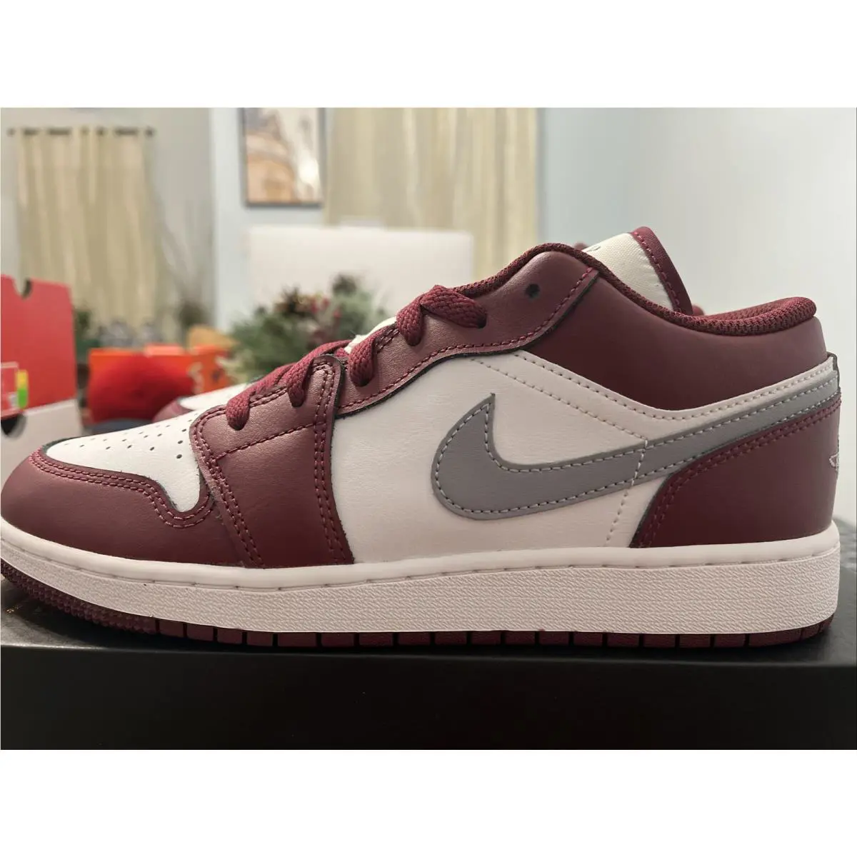 Nike shoes - Air Jordan 1 - Air - 553560 615 - Cherrywood Red/Cement Grey 2