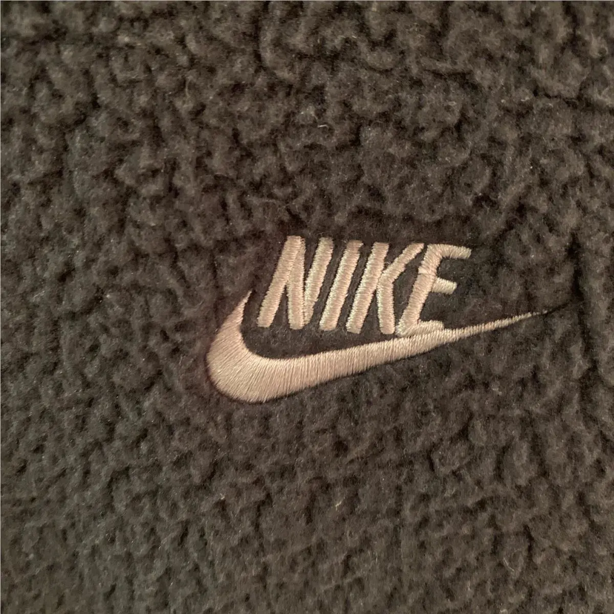 Nike clothing - Gray (UPC: 0195242975398) 1