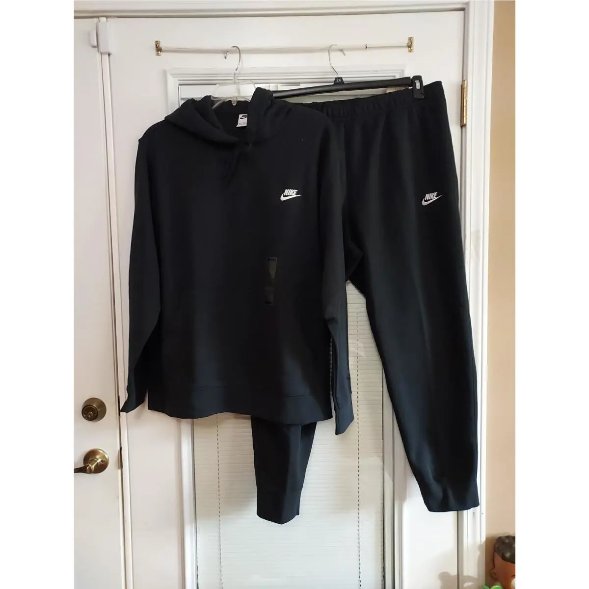Nike clothing - Black 4